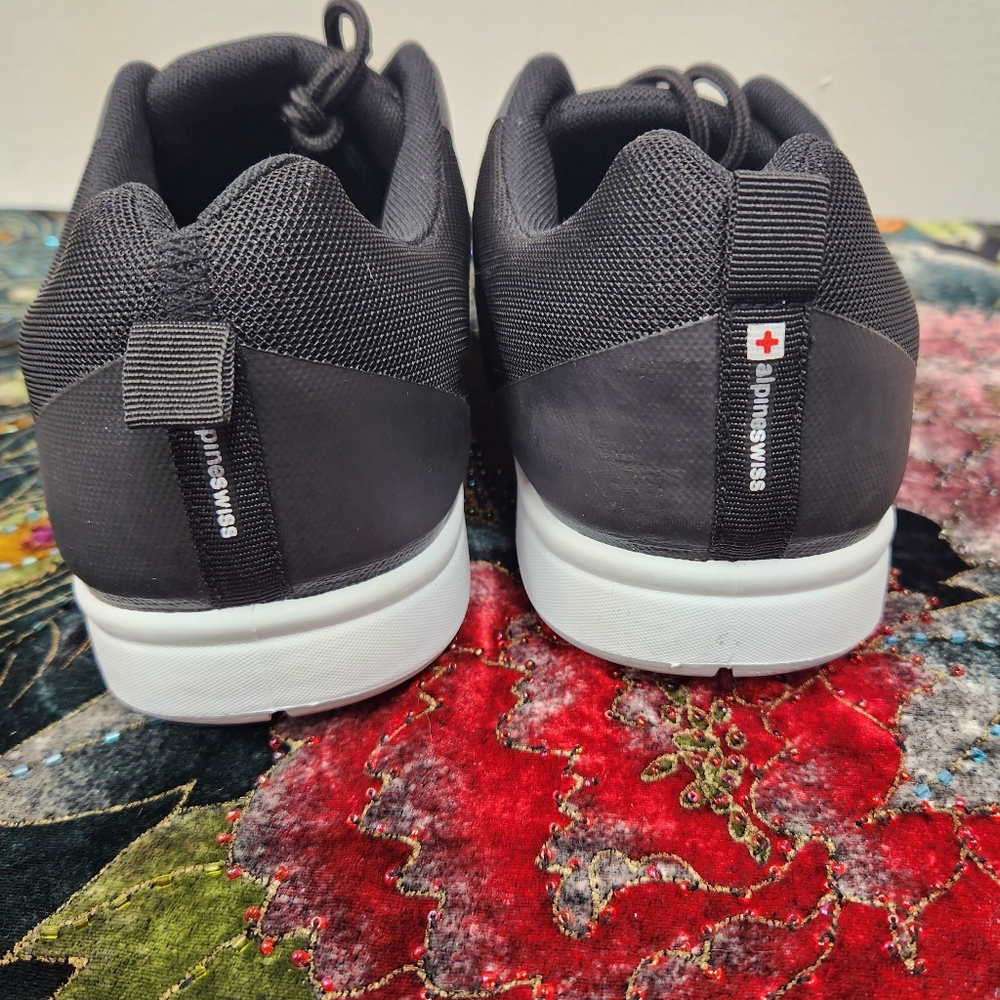 Alpine Swiss Shoes - Picture 4 of 6